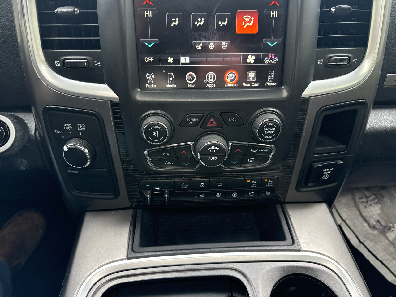 RAM 2500 Longhorn Mega Cab SWB 4WD 2016