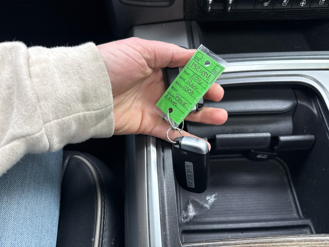 RAM 2500 Longhorn Mega Cab SWB 4WD 2016