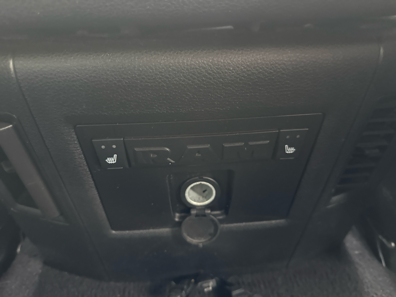 RAM 2500 Longhorn Mega Cab SWB 4WD 2016