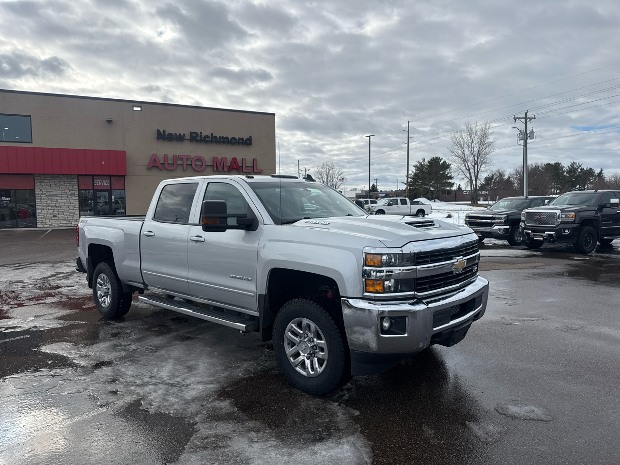 Chevrolet Silverado 3500HD LT Crew Cab 4WD 2017