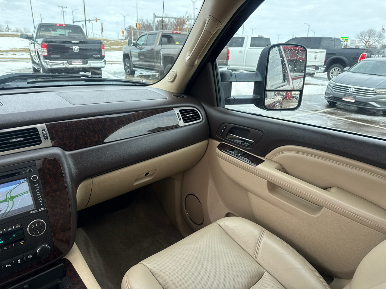 GMC Sierra 3500HD Denali Crew Cab SRW 4WD 2014