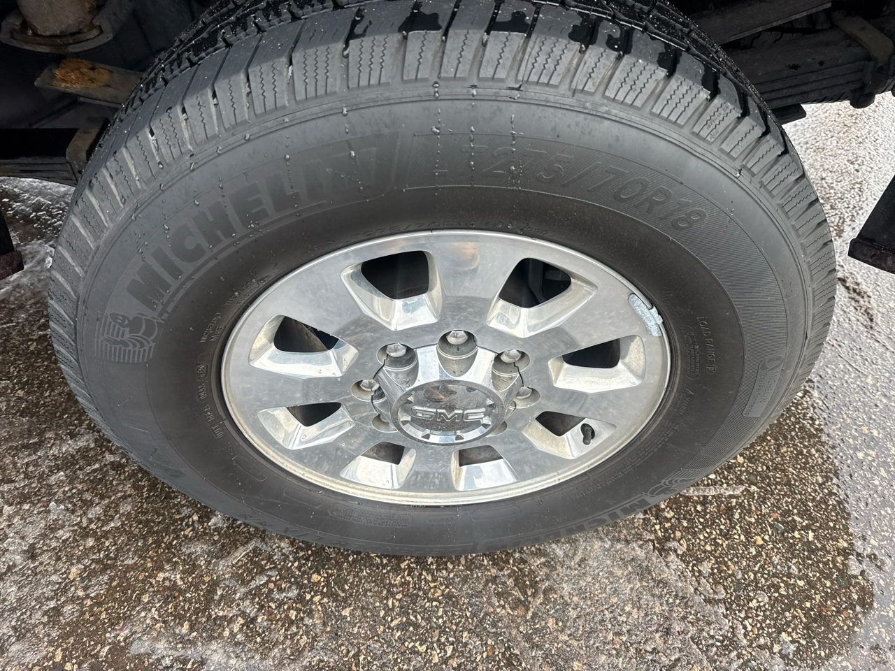 GMC Sierra 3500HD Denali Crew Cab SRW 4WD 2014