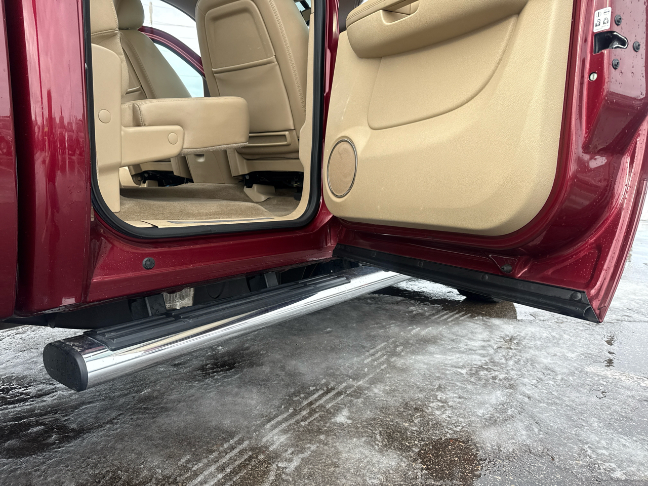 GMC Sierra 3500HD Denali Crew Cab SRW 4WD 2014