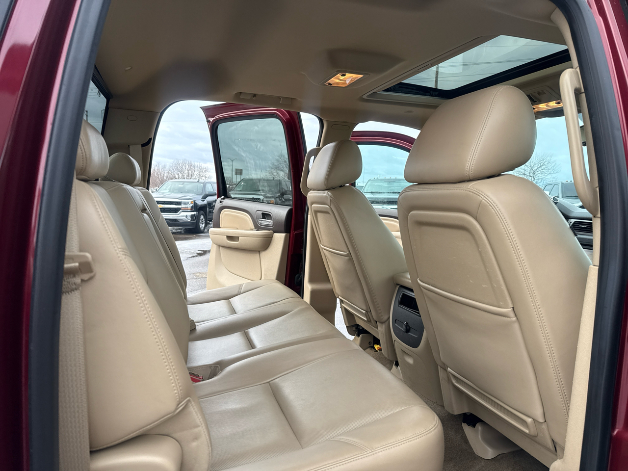 GMC Sierra 3500HD Denali Crew Cab SRW 4WD 2014