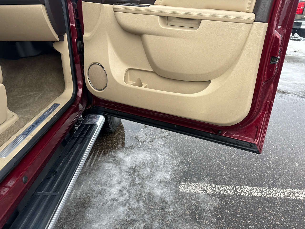 GMC Sierra 3500HD Denali Crew Cab SRW 4WD 2014