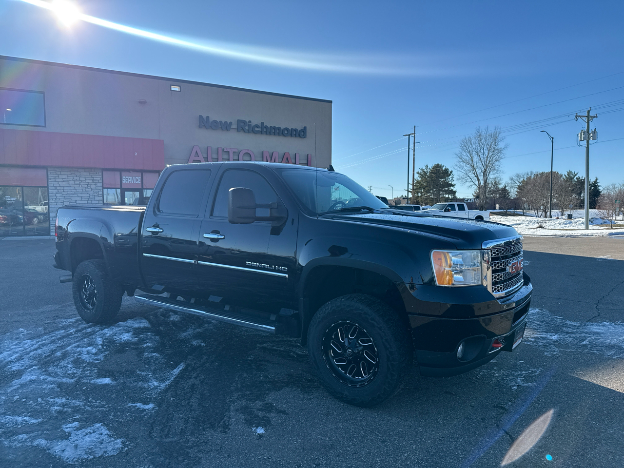 GMC Sierra 3500HD Denali Crew Cab SRW 4WD 2013
