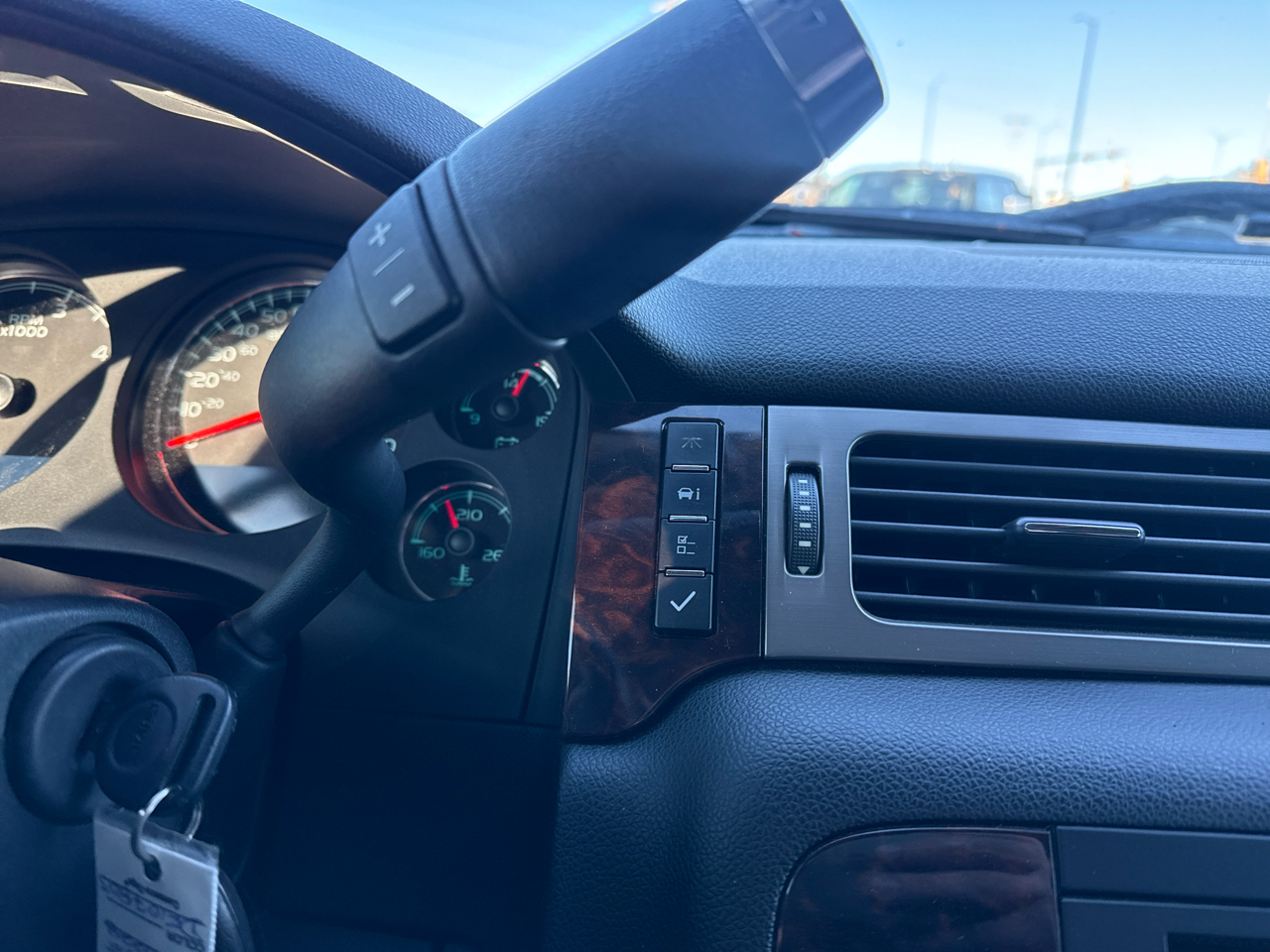 GMC Sierra 3500HD Denali Crew Cab SRW 4WD 2013