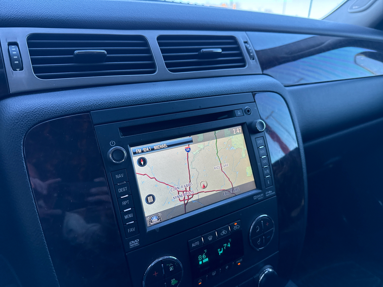 GMC Sierra 3500HD Denali Crew Cab SRW 4WD 2013