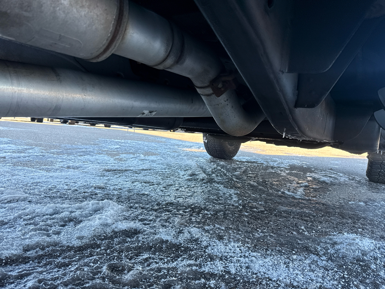 GMC Sierra 3500HD Denali Crew Cab SRW 4WD 2013