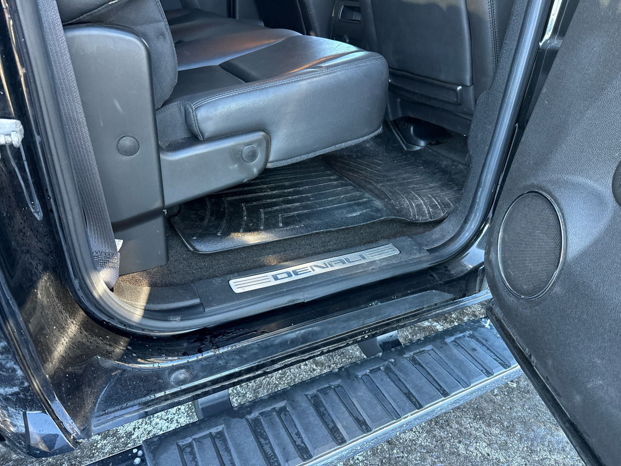 GMC Sierra 3500HD Denali Crew Cab SRW 4WD 2013