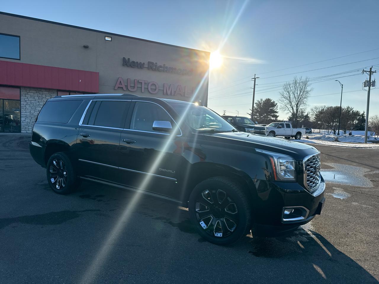 GMC Yukon XL Denali 4WD 2019