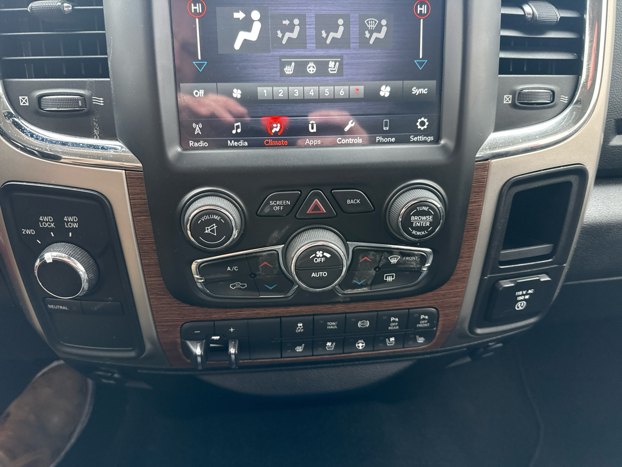 RAM 2500 Laramie Crew Cab SWB 4WD 2018