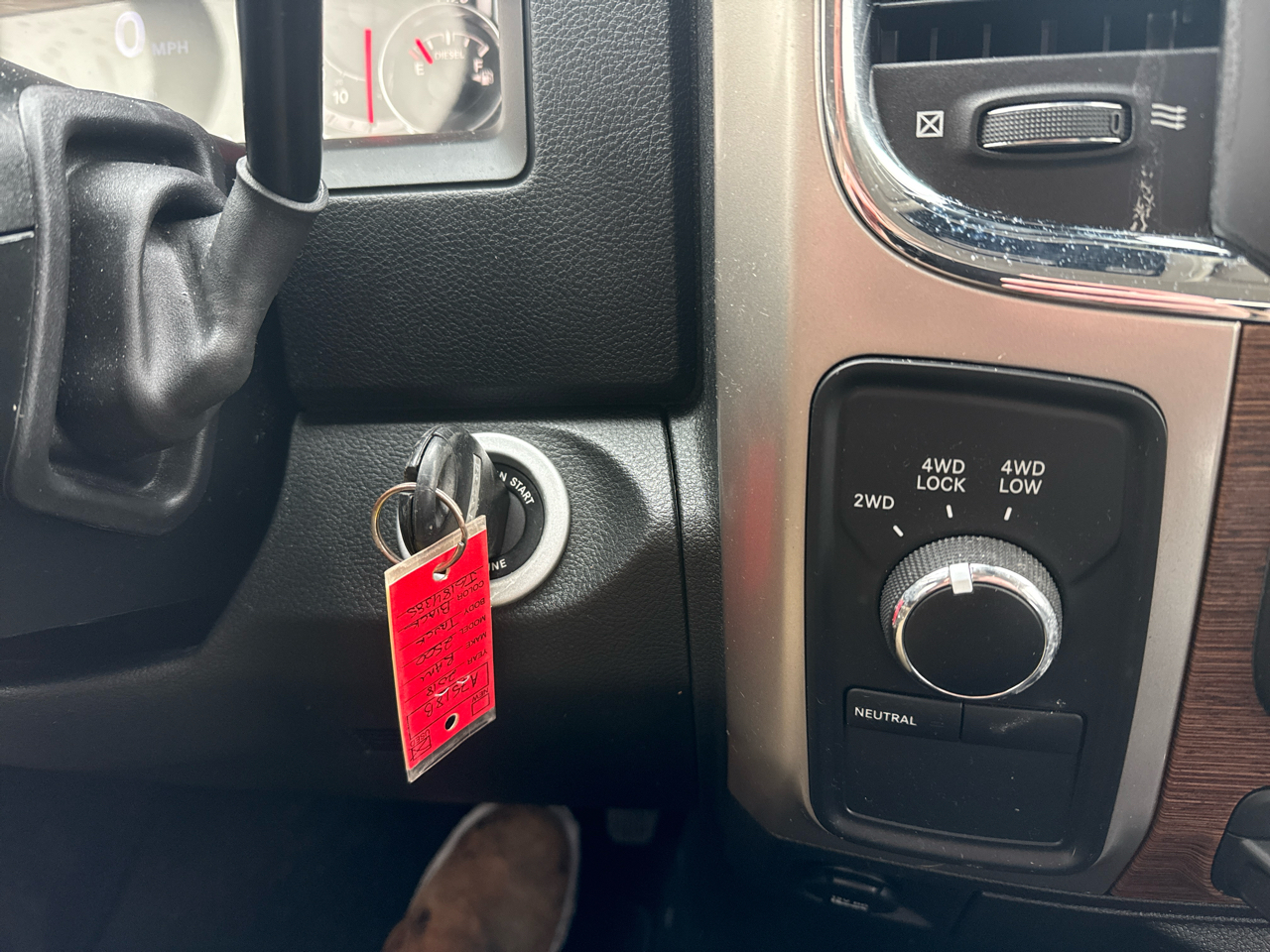 RAM 2500 Laramie Crew Cab SWB 4WD 2018