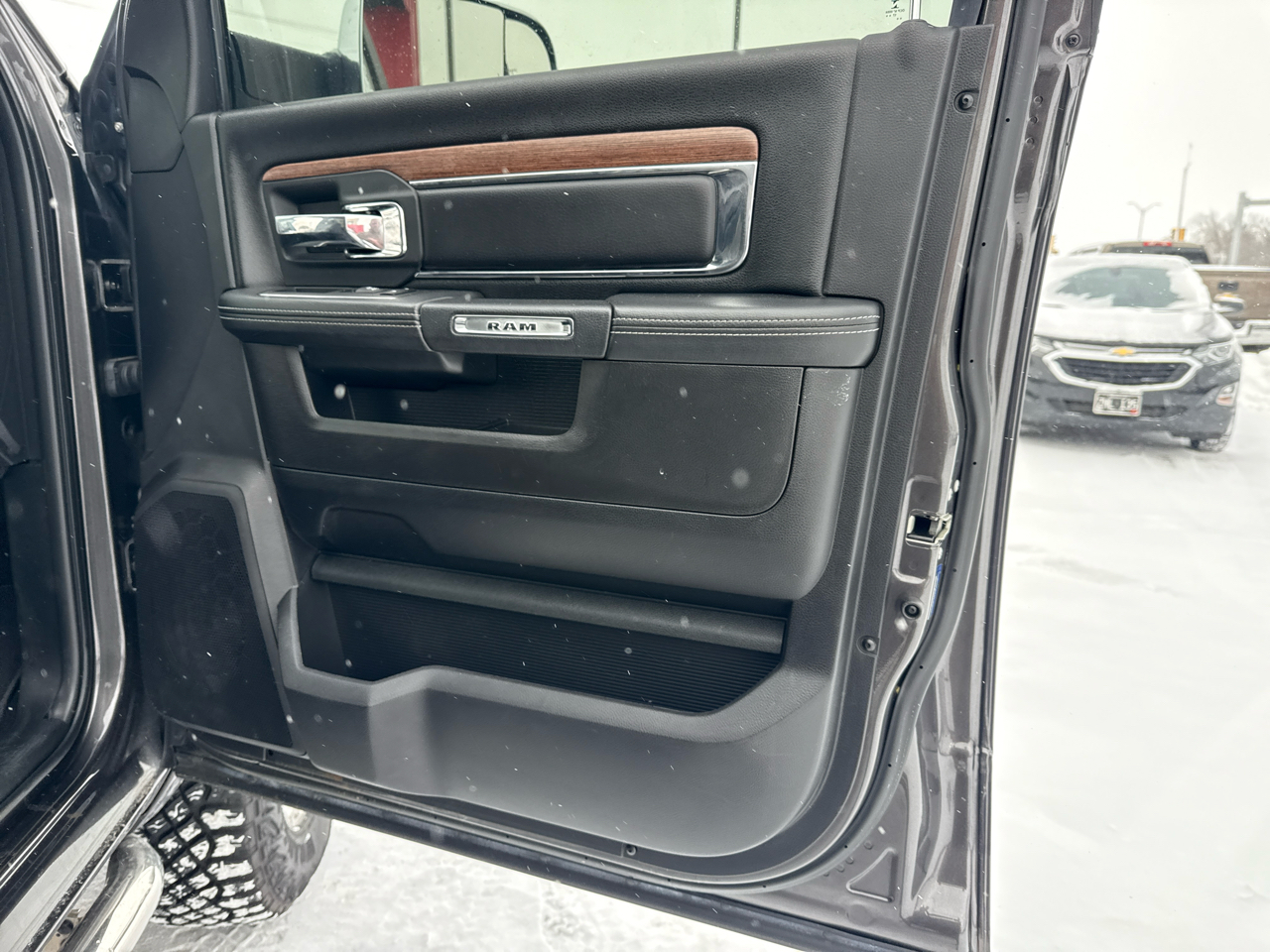 RAM 2500 Laramie Crew Cab SWB 4WD 2018