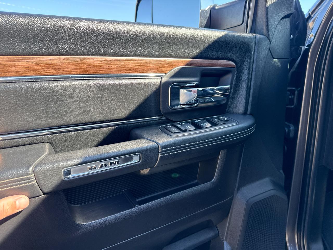 RAM 2500 Laramie Crew Cab SWB 4WD 2018