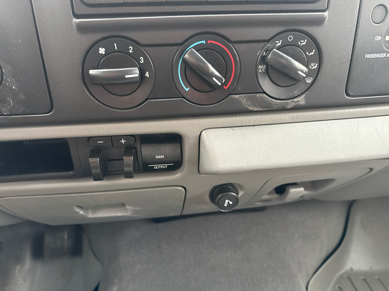 Ford F-350 SD XLT SuperCab Long Bed DRW 4WD 2007