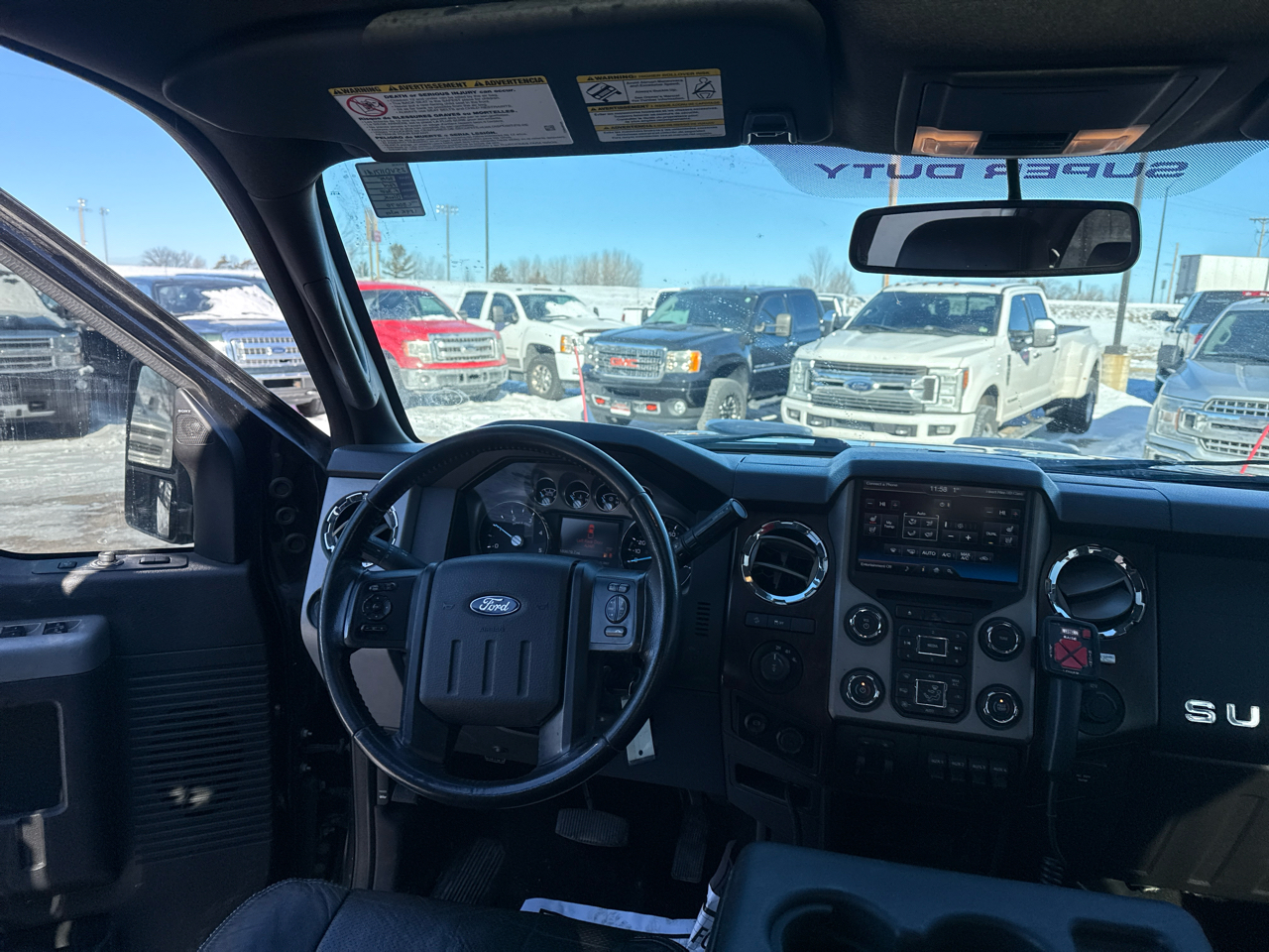 Ford F-350 SD Lariat Crew Cab 4WD 2015