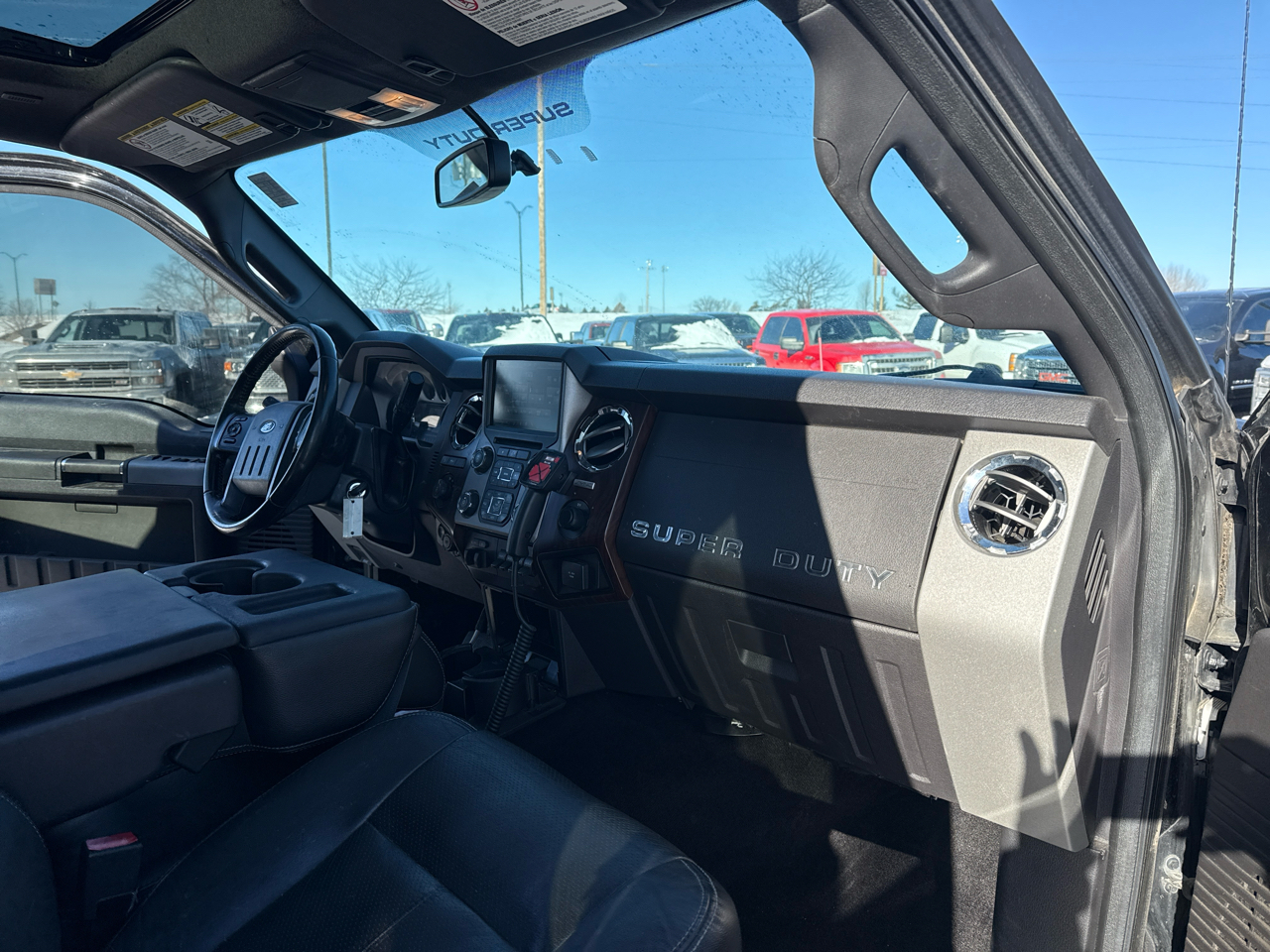 Ford F-350 SD Lariat Crew Cab 4WD 2015