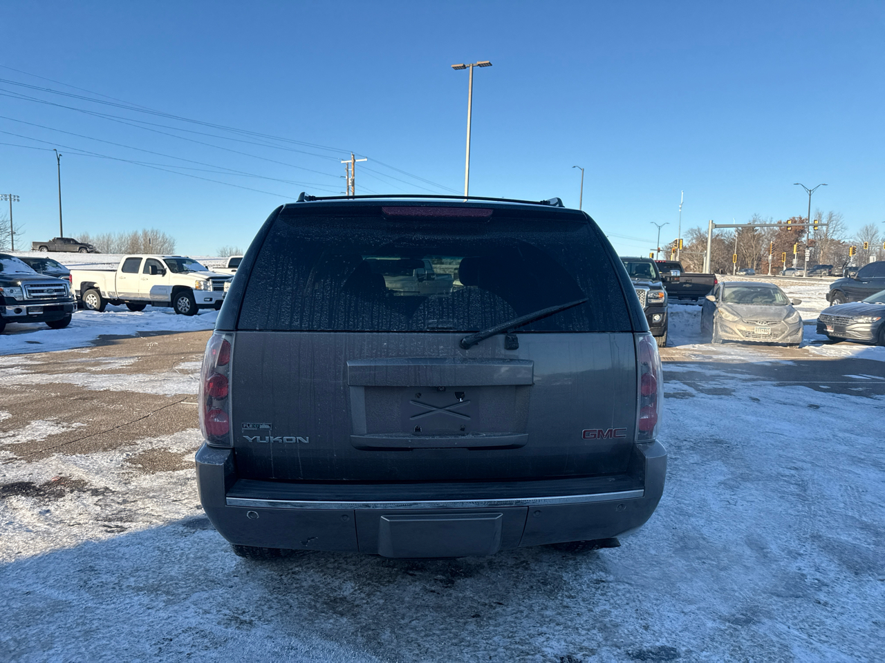 GMC Yukon Denali 4WD 2012