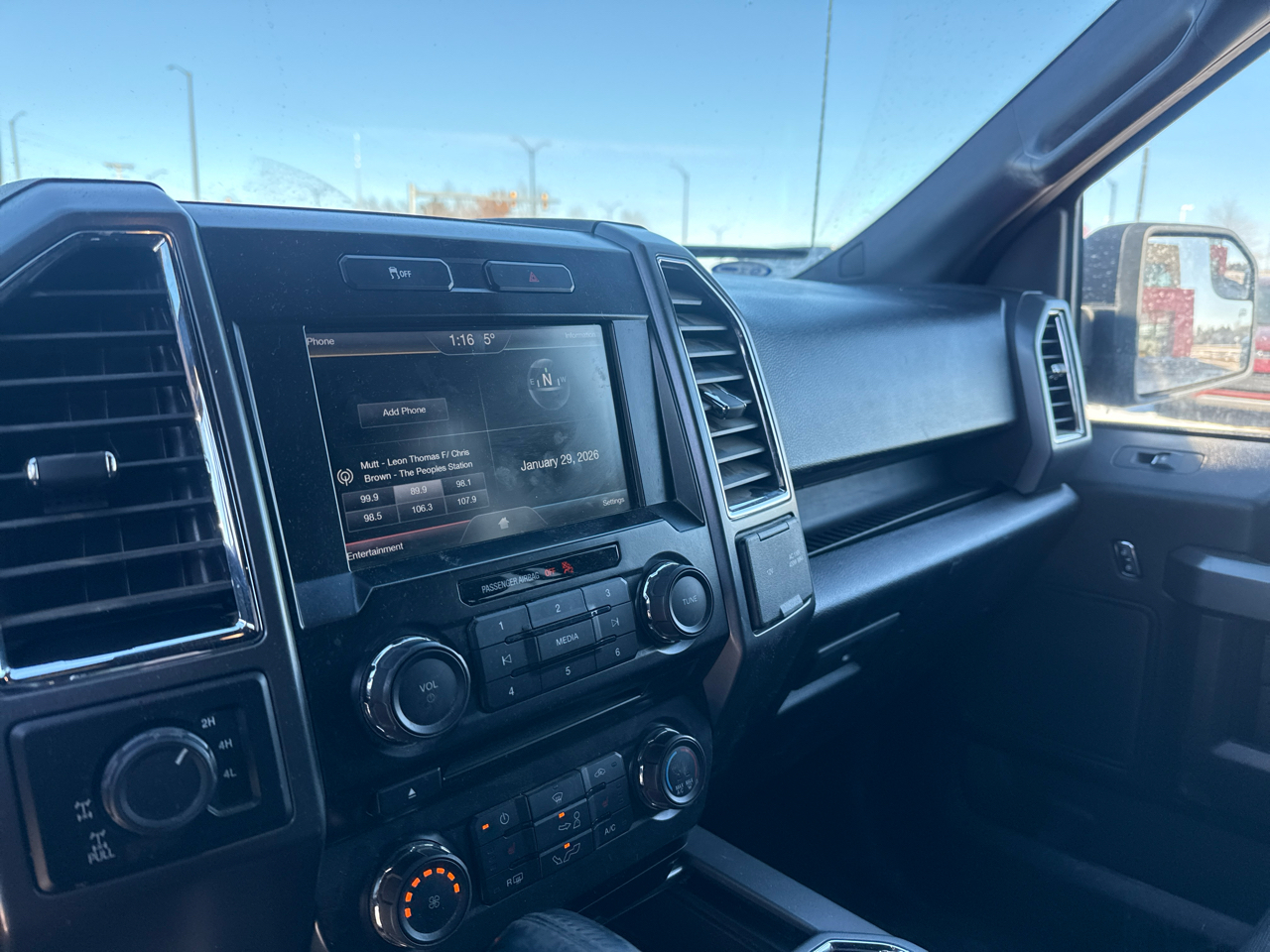 Ford F-150 XLT SuperCrew 5.5-ft. Bed 4WD 2015