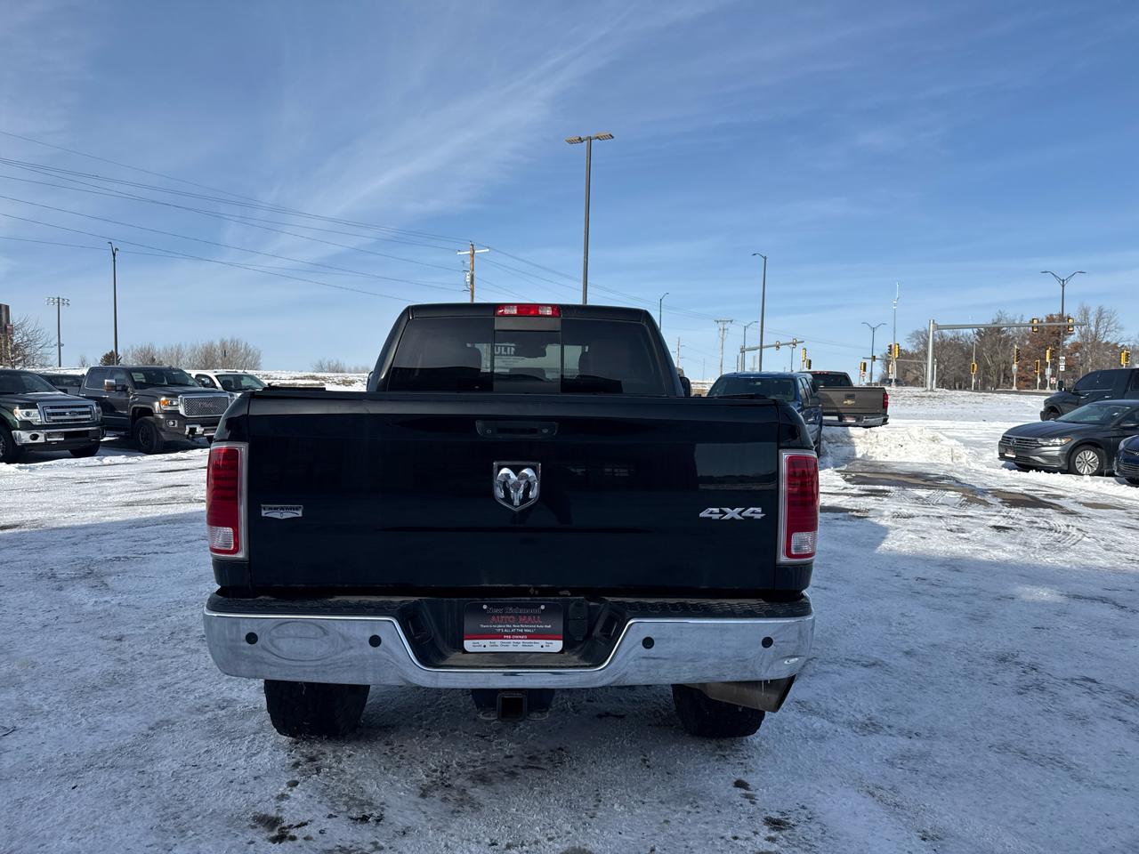 RAM 3500 Laramie Crew Cab SWB 4WD 2015