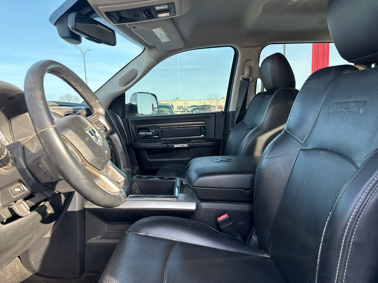 RAM 3500 Laramie Crew Cab SWB 4WD 2015