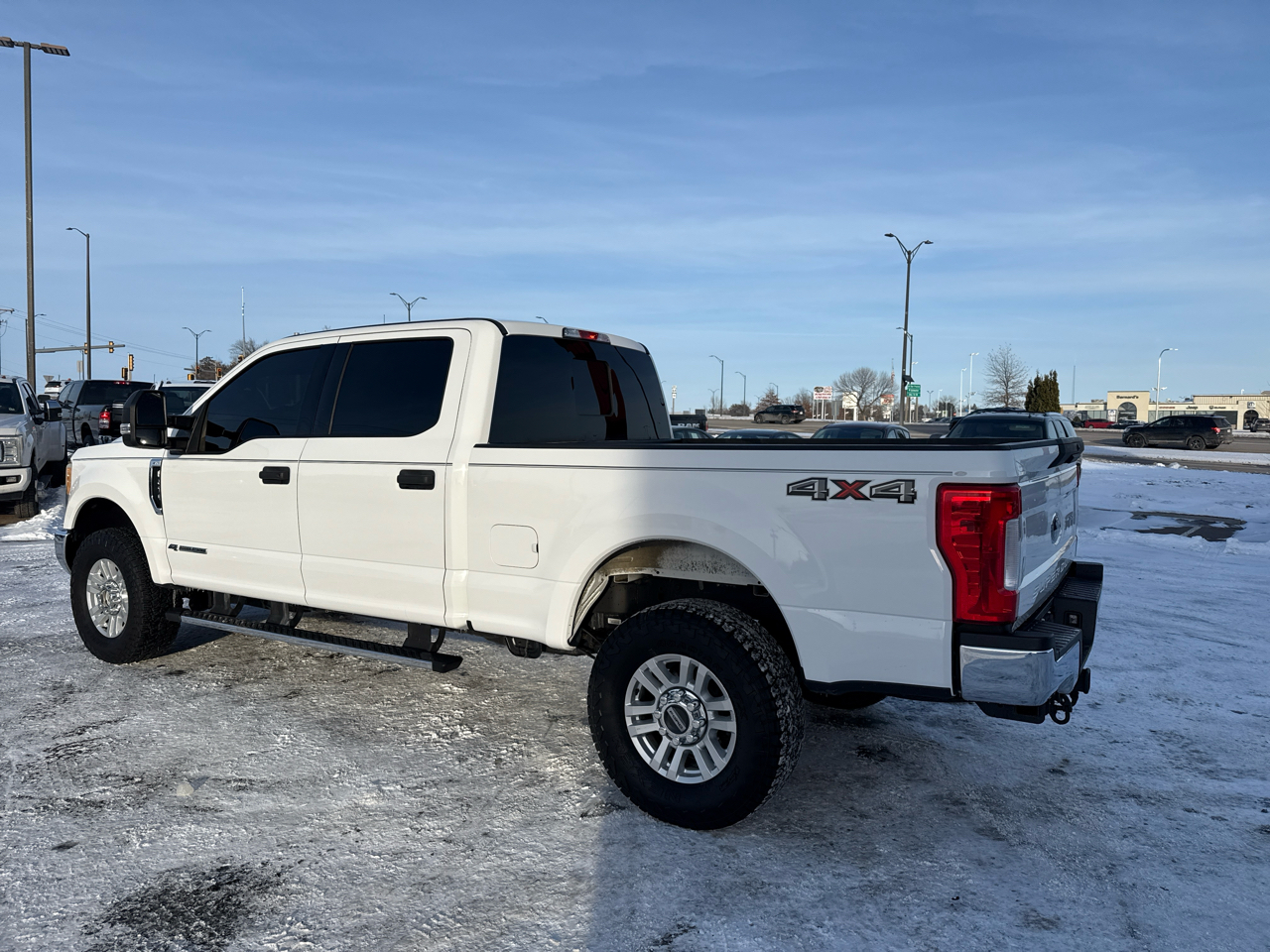 Ford F-250 SD XLT Crew Cab 4WD 2017