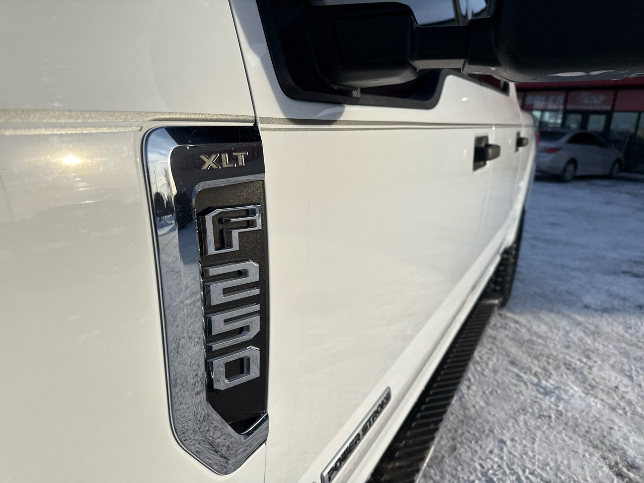 Ford F-250 SD XLT Crew Cab 4WD 2017