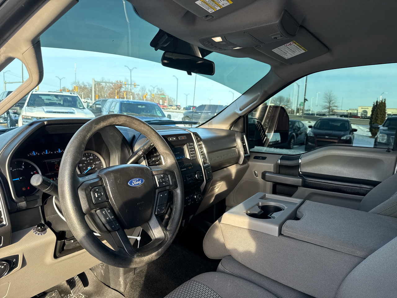 Ford F-250 SD XLT Crew Cab 4WD 2017