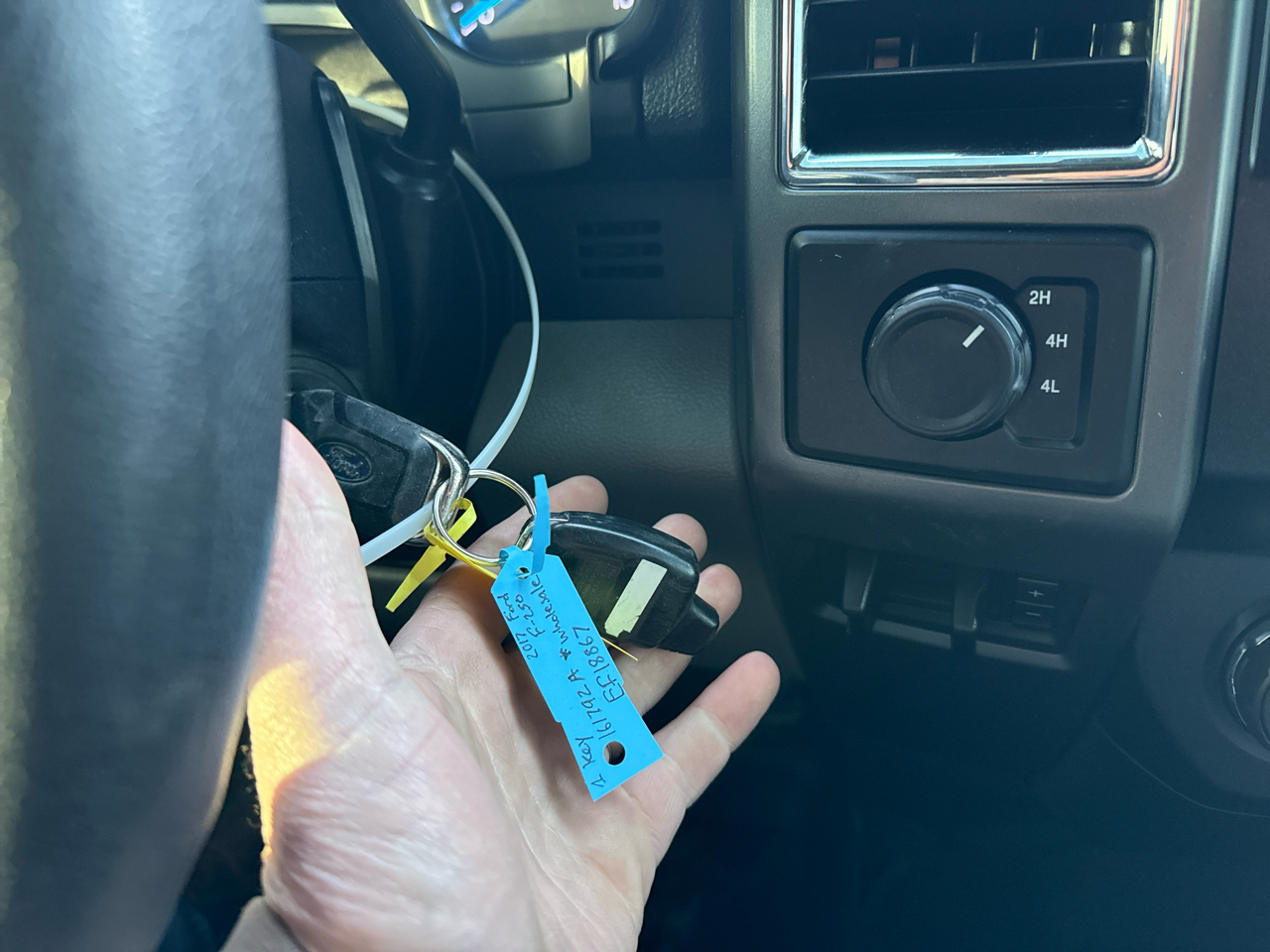 Ford F-250 SD XLT Crew Cab 4WD 2017