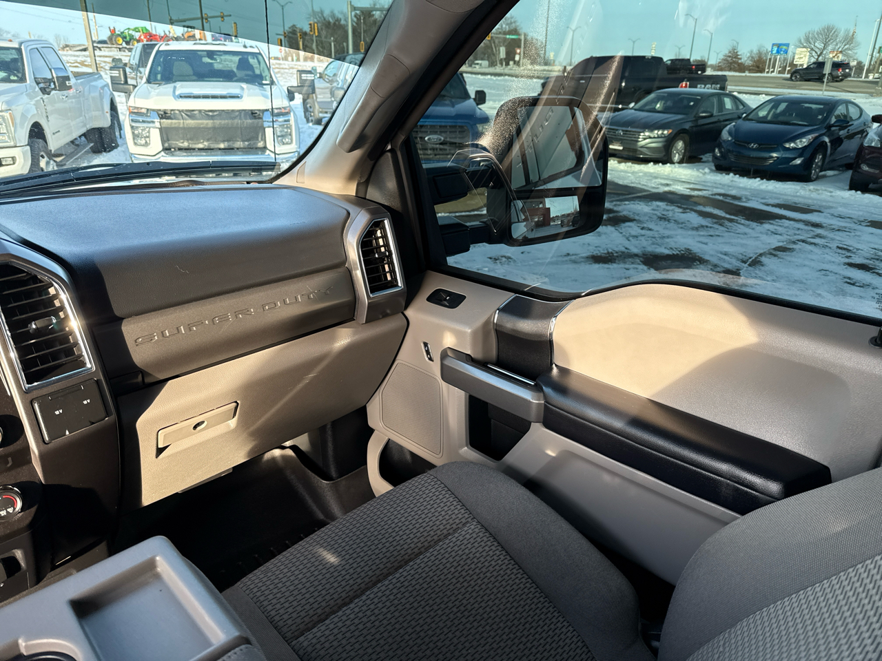 Ford F-250 SD XLT Crew Cab 4WD 2017