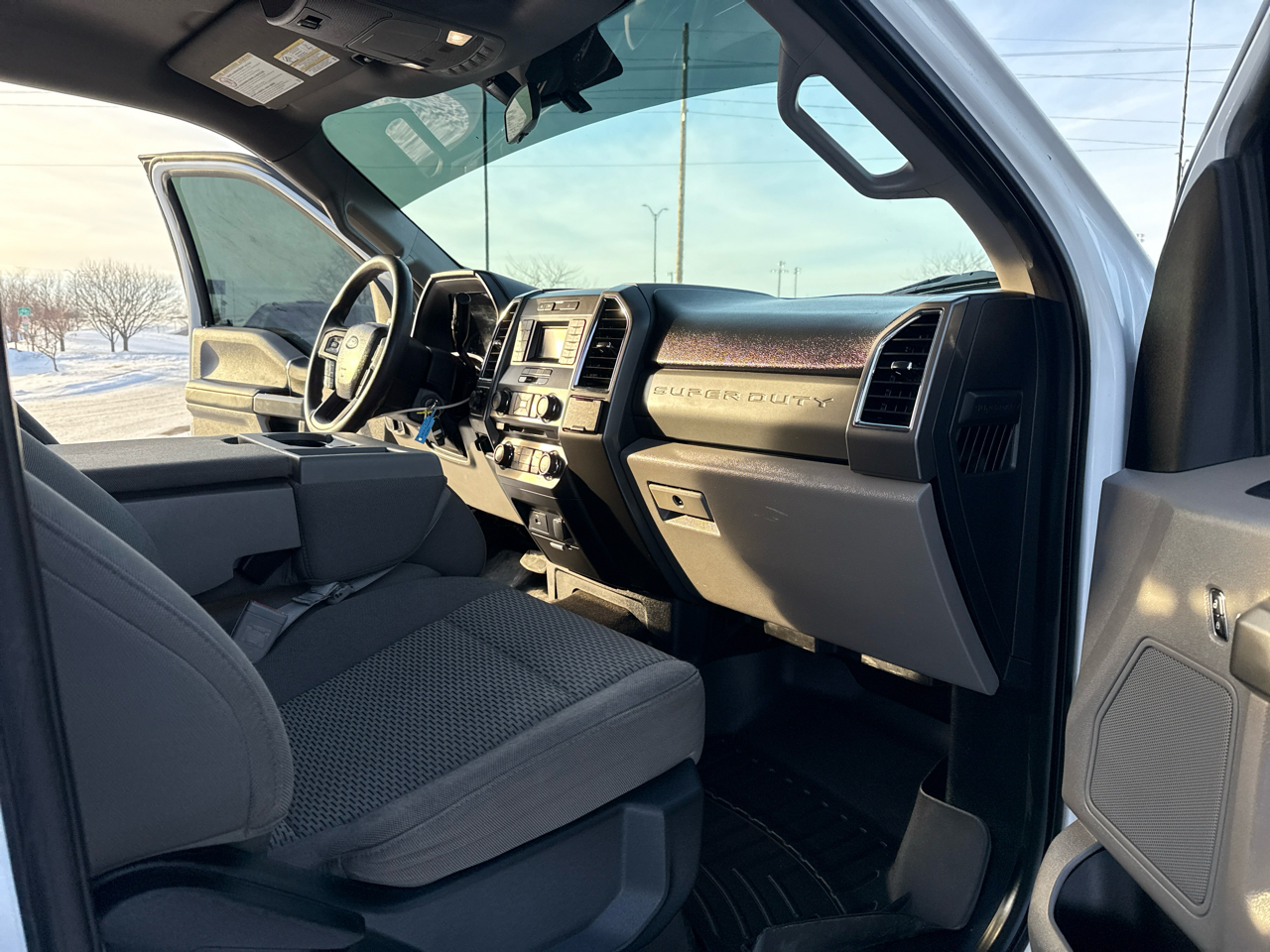 Ford F-250 SD XLT Crew Cab 4WD 2017