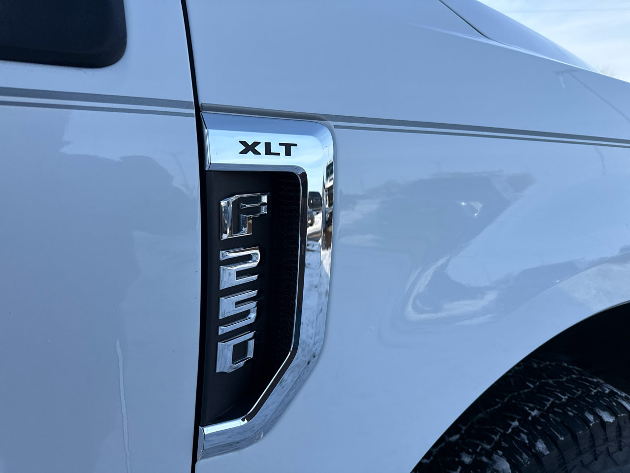 Ford F-250 SD XLT Crew Cab 4WD 2017