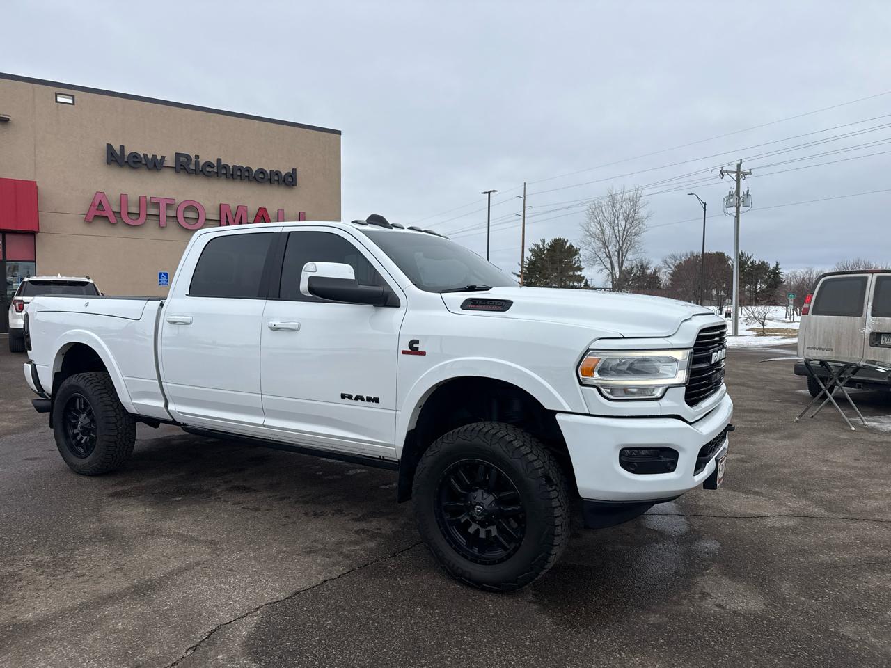 RAM 3500 Laramie Crew Cab SWB 4WD 2019