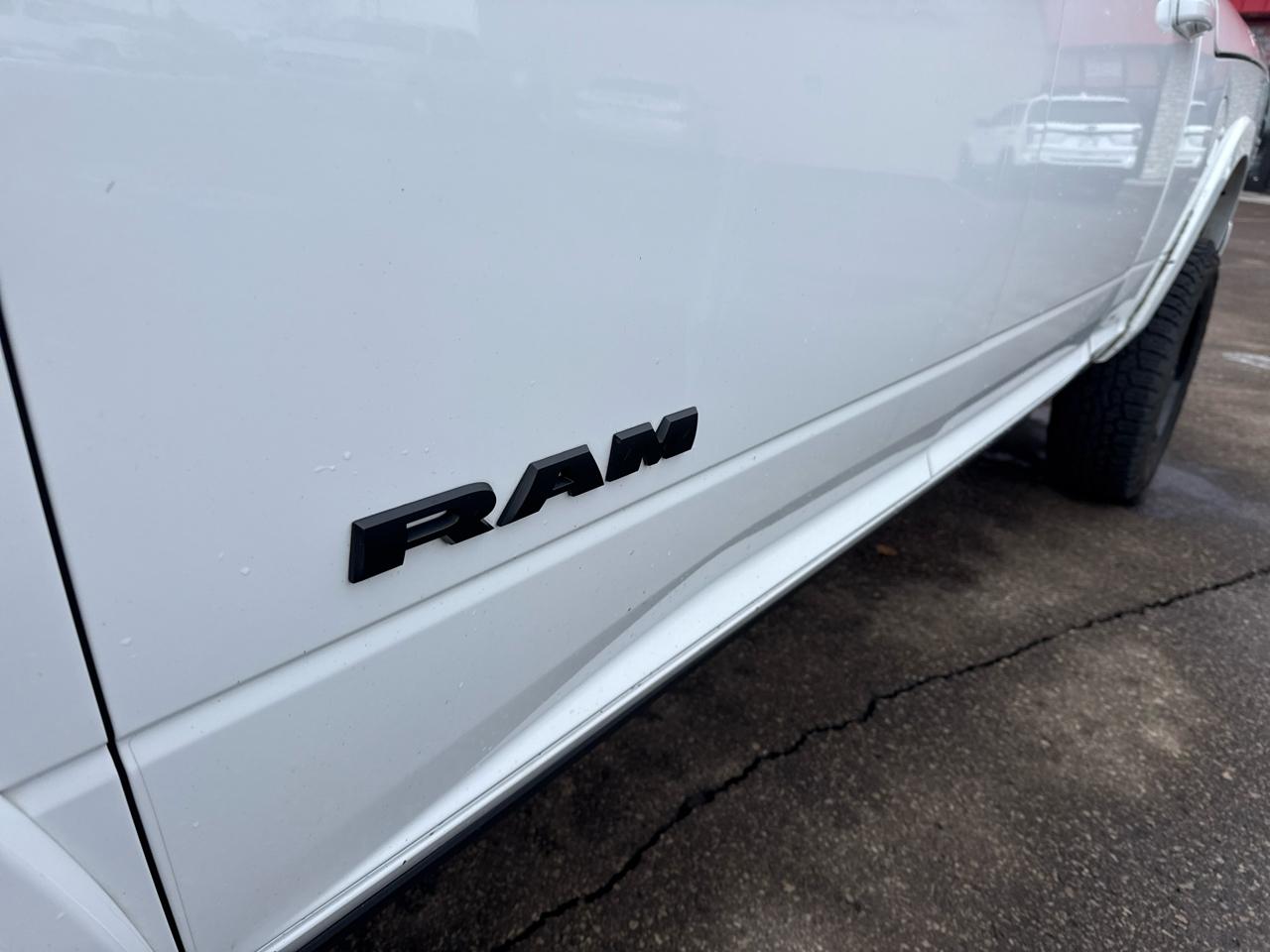 RAM 3500 Laramie Crew Cab SWB 4WD 2019