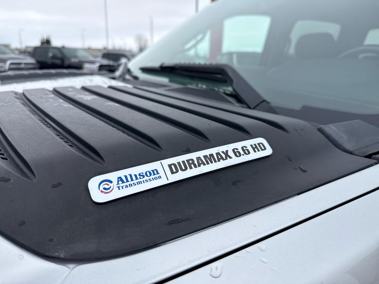 Chevrolet Silverado 3500HD LT Crew Cab 4WD 2011