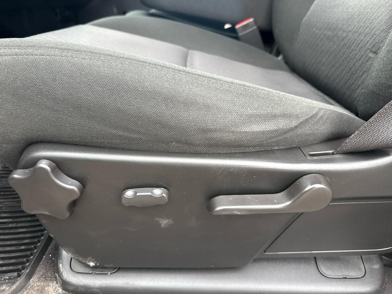 Chevrolet Silverado 3500HD LT Crew Cab 4WD 2011