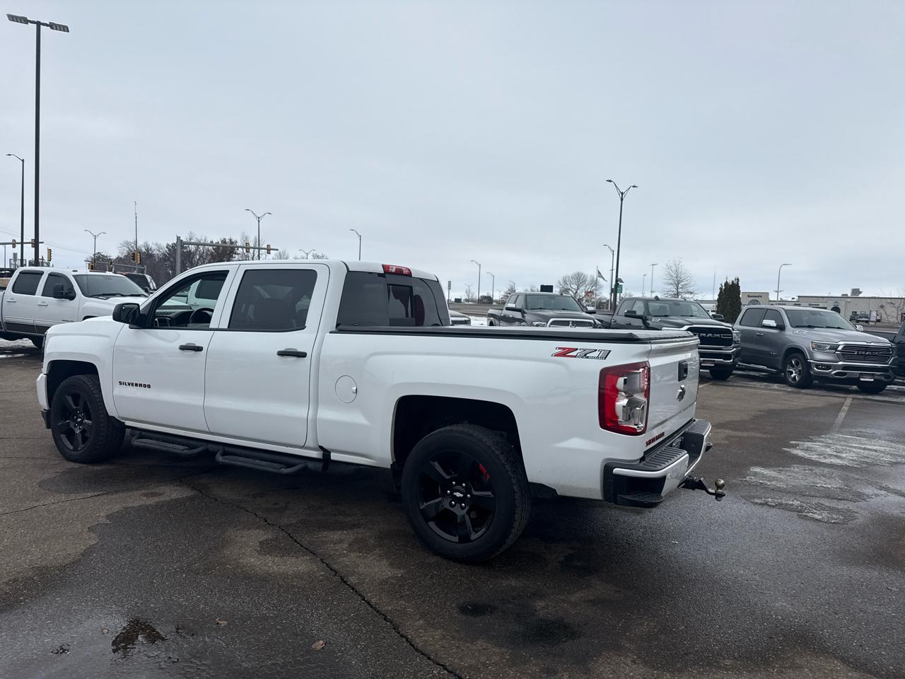 Chevrolet Silverado 1500 LTZ Crew Cab 4WD 2018