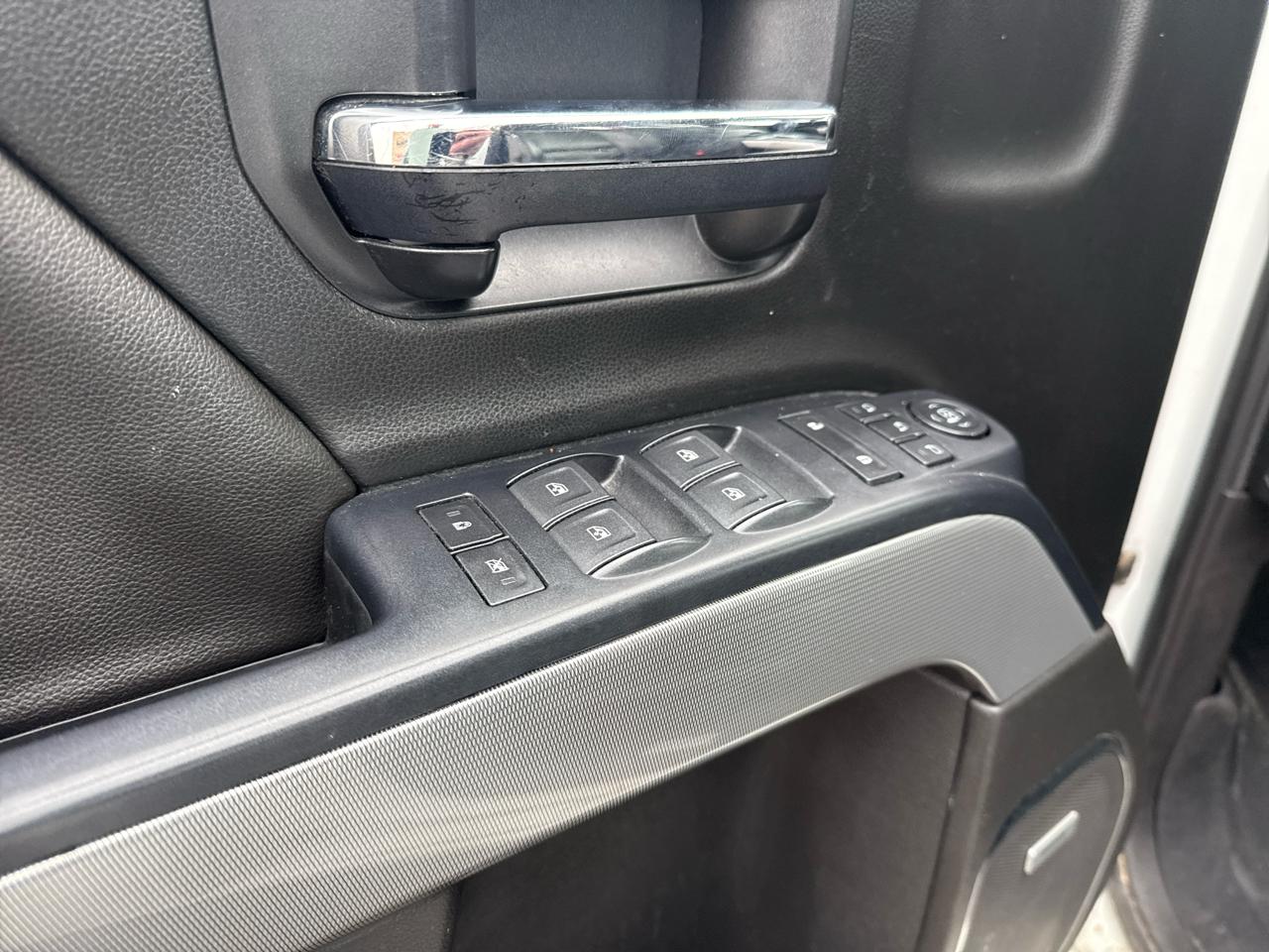 Chevrolet Silverado 1500 LTZ Crew Cab 4WD 2018