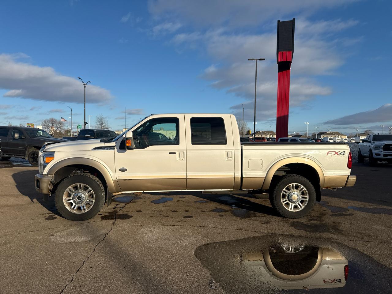 Ford F-350 SD King Ranch Crew Cab 4WD 2014