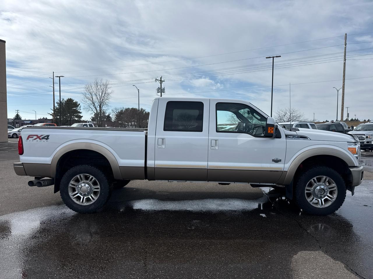 Ford F-350 SD King Ranch Crew Cab 4WD 2014