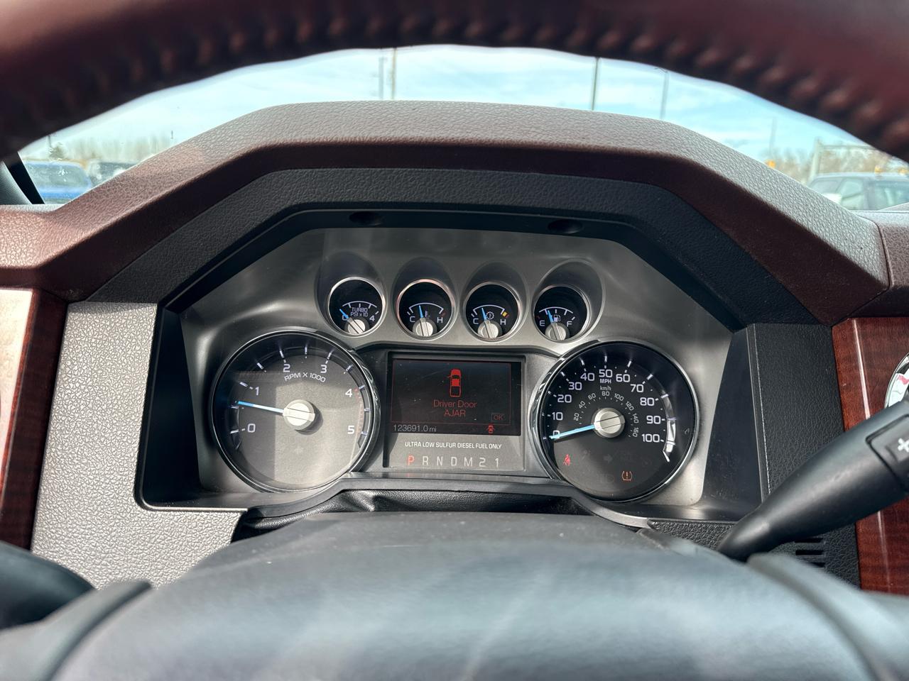 Ford F-350 SD King Ranch Crew Cab 4WD 2014