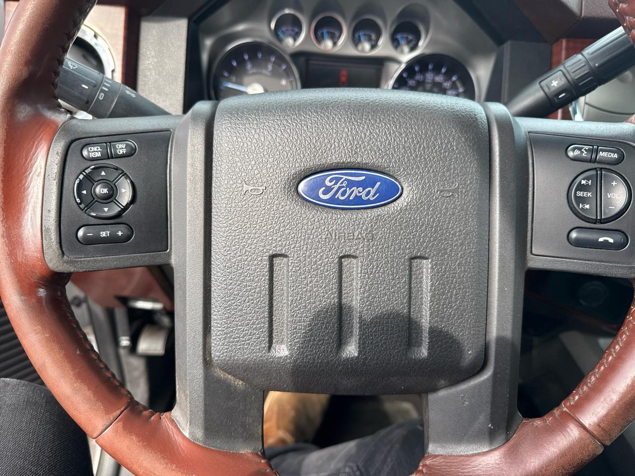 Ford F-350 SD King Ranch Crew Cab 4WD 2014
