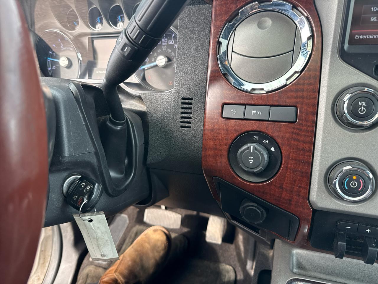 Ford F-350 SD King Ranch Crew Cab 4WD 2014