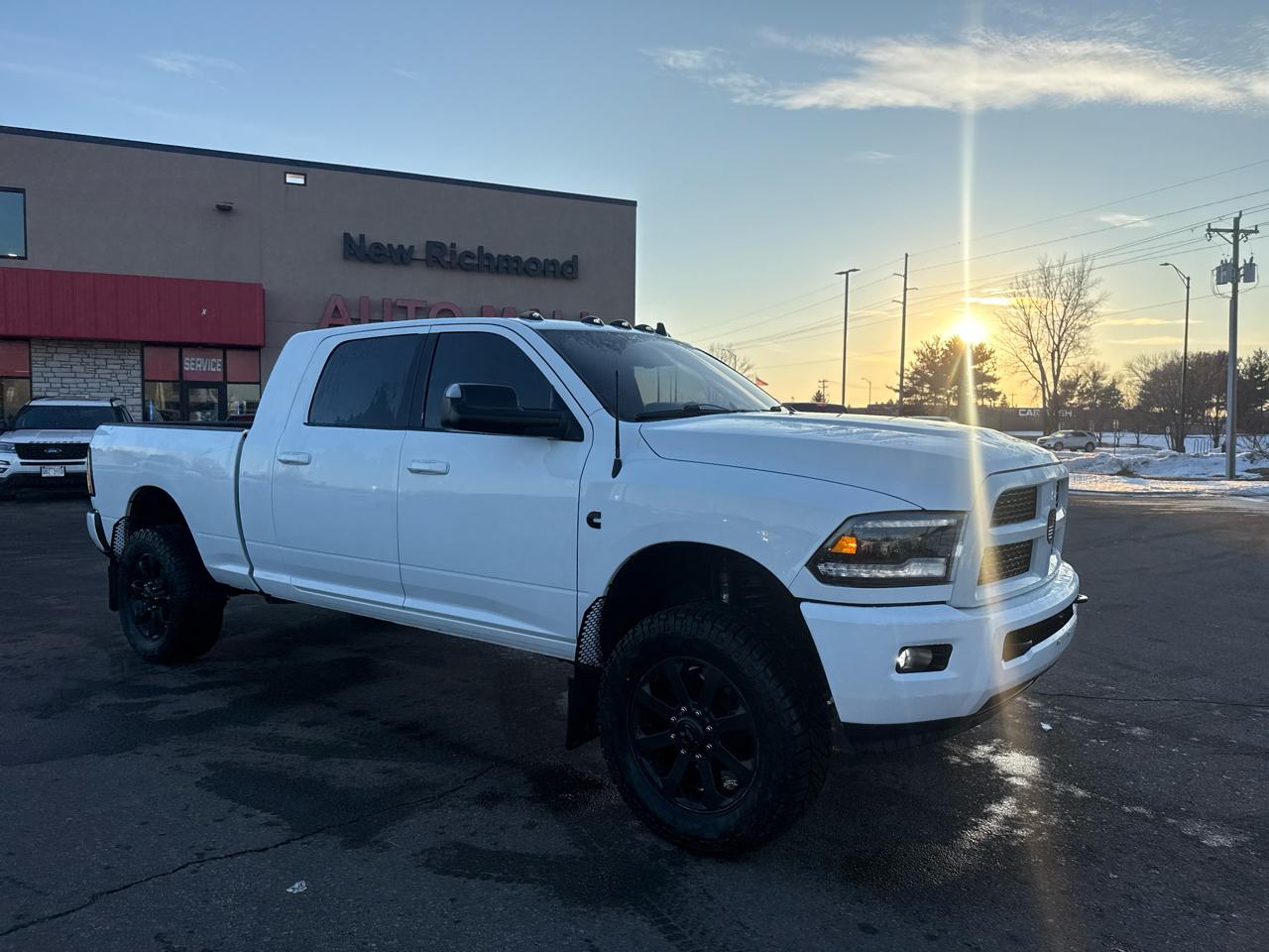 RAM 2500 SLT Mega Cab 4WD 2015