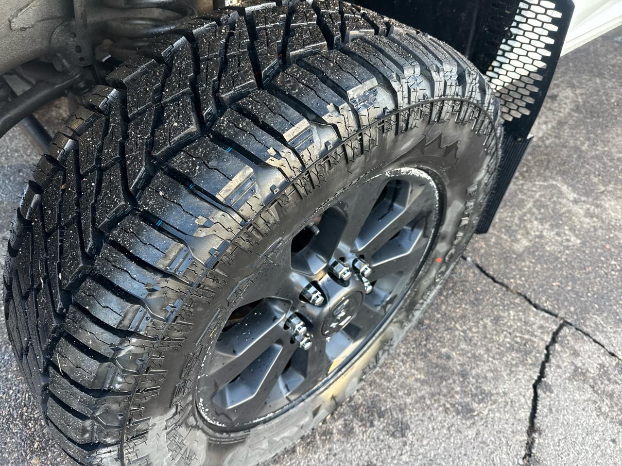 RAM 2500 SLT Mega Cab 4WD 2015