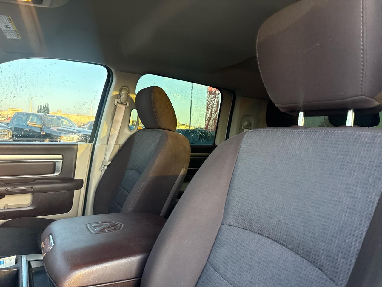 RAM 2500 SLT Mega Cab 4WD 2015