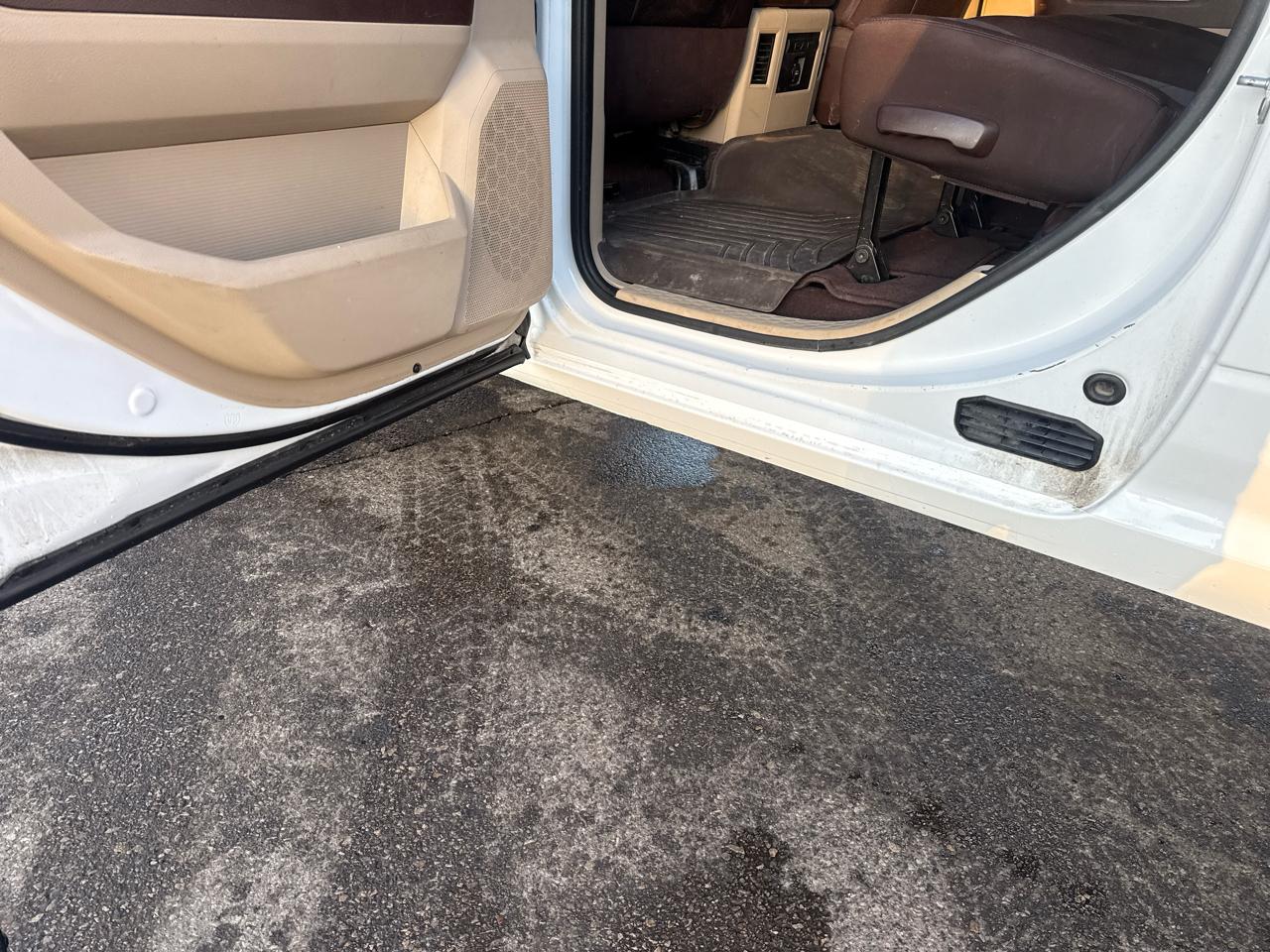 RAM 2500 SLT Mega Cab 4WD 2015