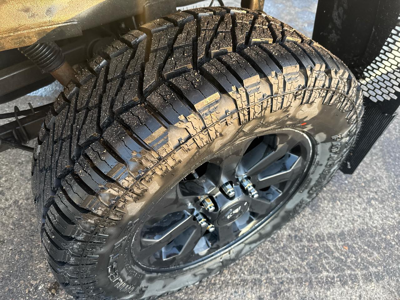 RAM 2500 SLT Mega Cab 4WD 2015