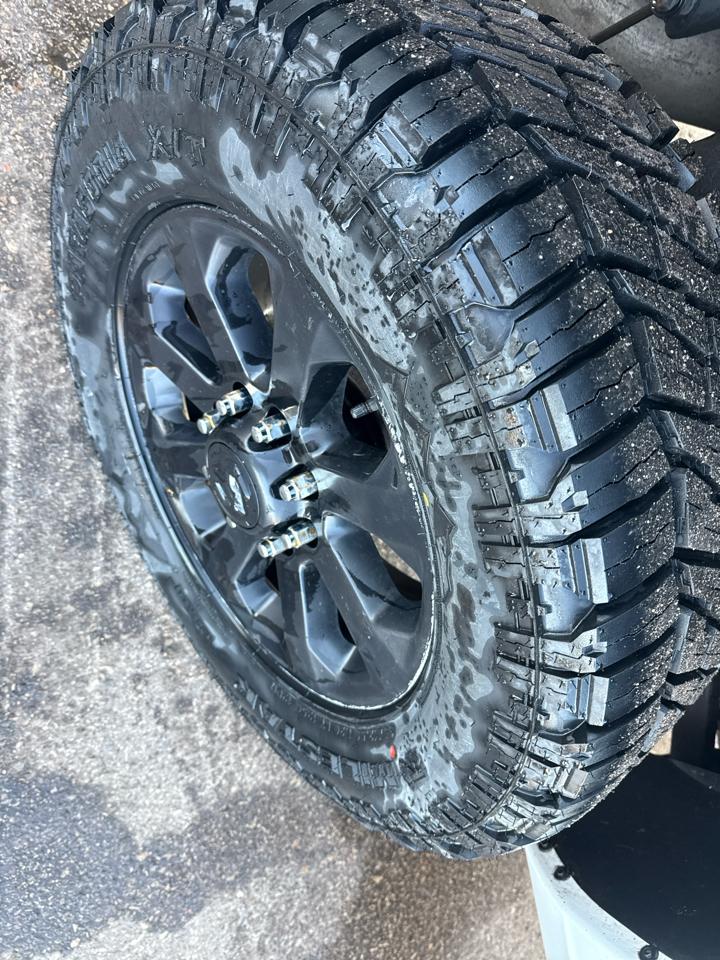 RAM 2500 SLT Mega Cab 4WD 2015